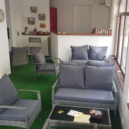 House Coffe Hostel Burgasz Kültér fotó