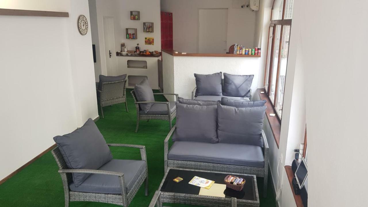 House Coffe Hostel Burgasz Kültér fotó